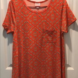 Like New Small Lularoe Arrow Carly